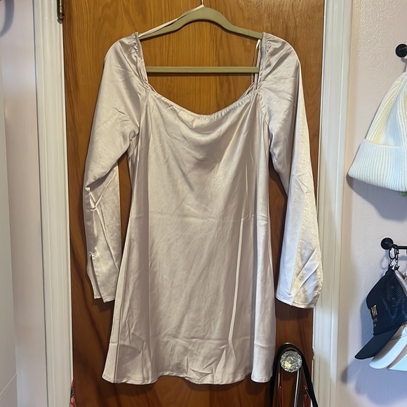 Princess Polly satin mini dress - Picture 5 of 5